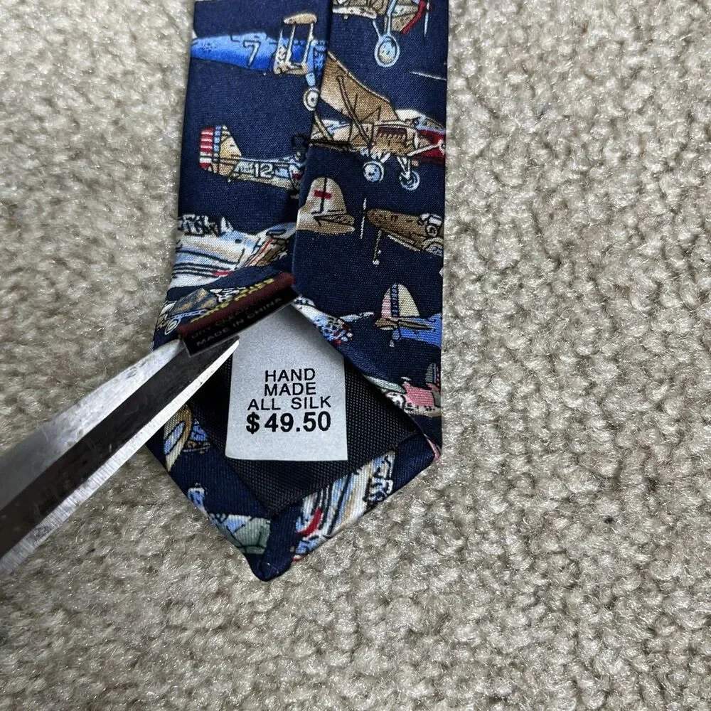 NWT Airplane Tie 100% Silk World‎ War II Navy Museum Artifacts Tie